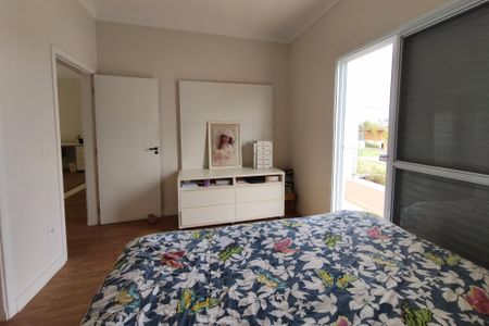 Casa de condomínio à venda com 280m², 3 quartos e 4 vagasSuíte 1