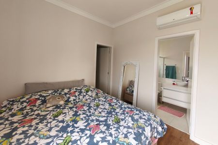 Casa de condomínio à venda com 280m², 3 quartos e 4 vagasSuíte 1