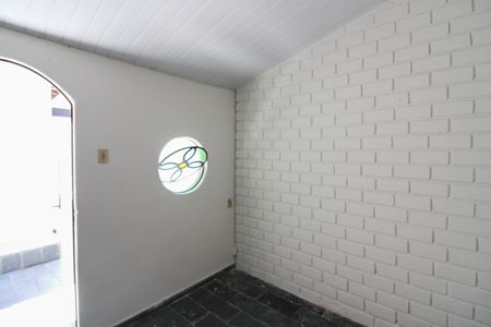 Casa à venda com 360m², 2 quartos e 3 vagas Casa à venda com 360m², 2 quartos e 3 vagasEdícula