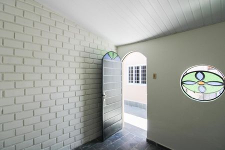 Casa à venda com 360m², 2 quartos e 3 vagas Casa à venda com 360m², 2 quartos e 3 vagasEdícula