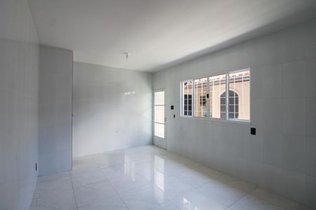 Casa à venda com 360m², 2 quartos e 3 vagas Casa à venda com 360m², 2 quartos e 3 vagasCozinha