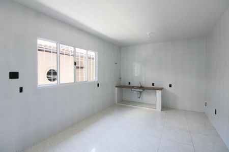 Casa à venda com 360m², 2 quartos e 3 vagas Casa à venda com 360m², 2 quartos e 3 vagasCozinha