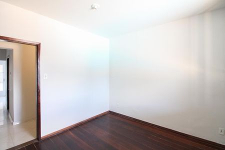 Casa à venda com 360m², 2 quartos e 3 vagas Casa à venda com 360m², 2 quartos e 3 vagasQuarto 2