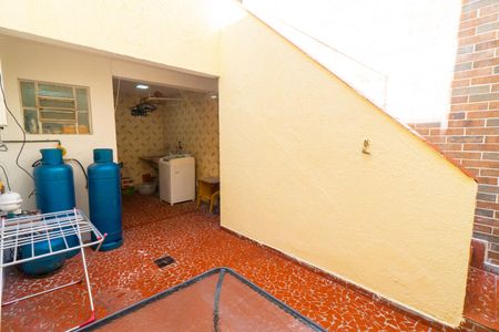 Casa à venda com 122m², 2 quartos e 1 vaga Casa à venda com 122m², 2 quartos e 1 vagaQuintal