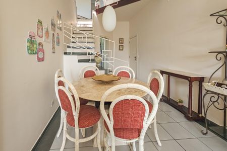 Apartamento para alugar com 240m², 2 quartos e 3 vagasSala