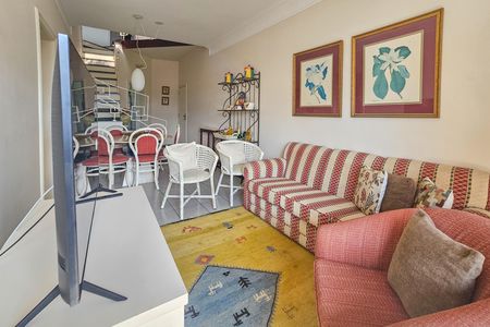 Apartamento para alugar com 240m², 2 quartos e 3 vagasSala