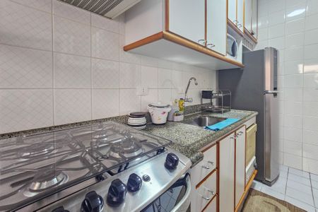 Apartamento para alugar com 240m², 2 quartos e 3 vagasCozinha