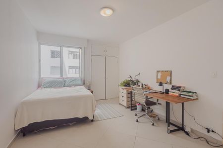 Apartamento à venda com 110m², 2 quartos e 1 vagaSuíte