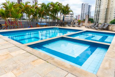 Apartamento à venda com 73m², 3 quartos e 2 vagasÁrea comum - Piscina