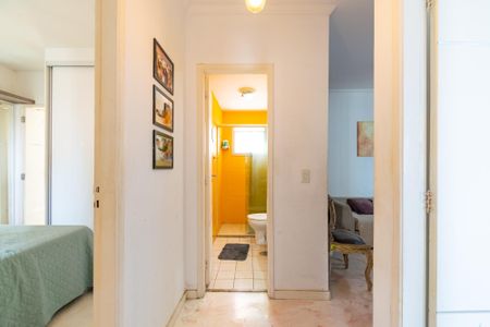 Apartamento à venda com 75m², 3 quartos e 2 vagasCorredor