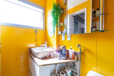 Apartamento à venda com 75m², 3 quartos e 2 vagasBanheiro da Suíte