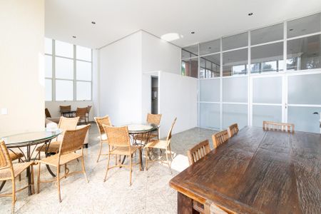 Apartamento à venda com 75m², 3 quartos e 2 vagasÁrea comum - Salão de festas