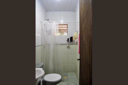 Casa à venda com 90m², 4 quartos e 6 vagasBanheiro