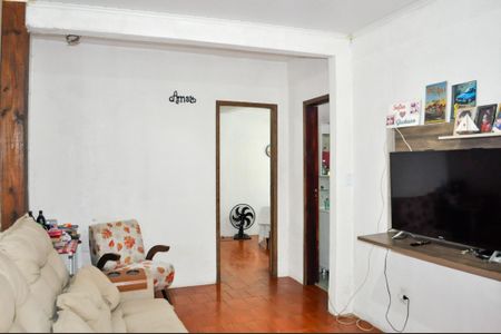 Casa à venda com 90m², 4 quartos e 6 vagasSala