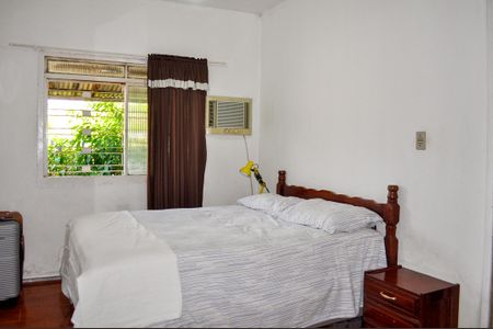 Casa à venda com 90m², 4 quartos e 6 vagasQuarto 1