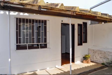 Casa à venda com 90m², 4 quartos e 6 vagasQuintal