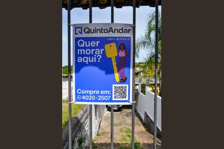 Casa à venda com 90m², 4 quartos e 6 vagasPlaquinha