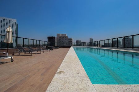 Studio à venda com 31m², 1 quarto e sem vaga Studio à venda com 31m², 1 quarto e sem vagaÁrea comum - Piscina