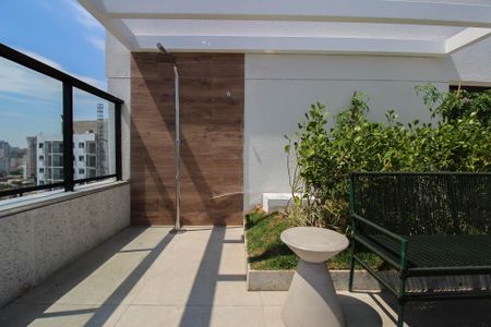 Studio à venda com 31m², 1 quarto e sem vaga Studio à venda com 31m², 1 quarto e sem vagaÁrea comum - Piscina