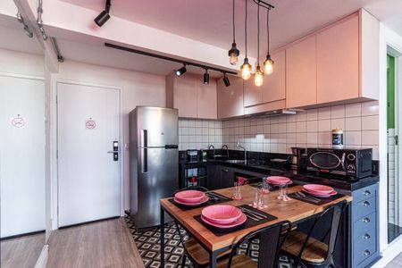 Studio para alugar com 37m², 1 quarto e sem vaga Studio para alugar com 37m², 1 quarto e sem vagaCozinha