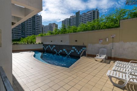 Apartamento à venda com 45m², 2 quartos e 1 vagaÁrea comum - Piscina