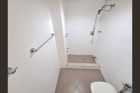 Apartamento à venda com 118m², 3 quartos e 2 vagasBanheiro da suíte