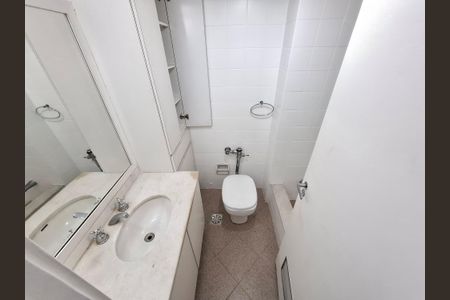Apartamento à venda com 118m², 3 quartos e 2 vagasBanheiro Social