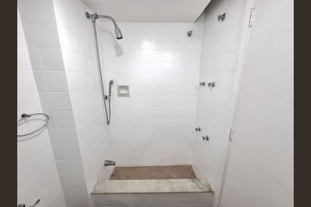 Apartamento à venda com 118m², 3 quartos e 2 vagasBanheiro Social