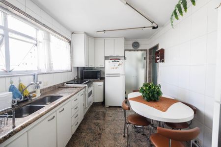 Apartamento à venda com 162m², 3 quartos e 2 vagas Apartamento à venda com 162m², 3 quartos e 2 vagasCozinha