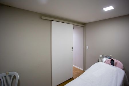 Casa à venda com 152m², 3 quartos e 2 vagasQuarto de Serviço