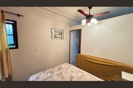 Casa à venda com 128m², 4 quartos e 4 vagas Casa à venda com 128m², 4 quartos e 4 vagasQuarto