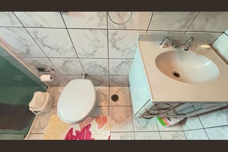 Casa à venda com 128m², 4 quartos e 4 vagas Casa à venda com 128m², 4 quartos e 4 vagasBanheiro da Suíte 3