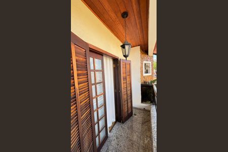 Casa à venda com 128m², 4 quartos e 4 vagas Casa à venda com 128m², 4 quartos e 4 vagasSuite 1 Varanda