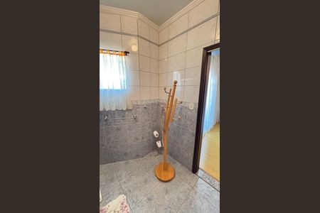 Casa à venda com 128m², 4 quartos e 4 vagas Casa à venda com 128m², 4 quartos e 4 vagasBanheiro da Suíte 1