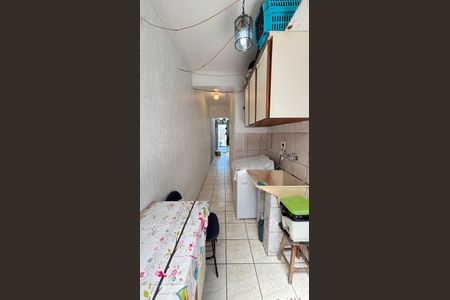 Casa à venda com 128m², 4 quartos e 4 vagas Casa à venda com 128m², 4 quartos e 4 vagasÁrea de Serviço