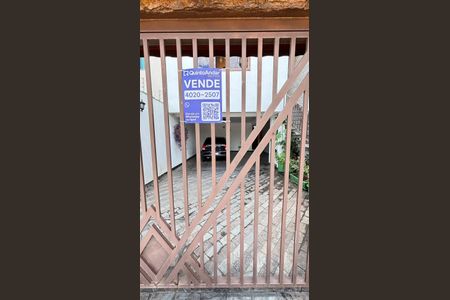 Casa à venda com 128m², 4 quartos e 4 vagas Casa à venda com 128m², 4 quartos e 4 vagasPlaca