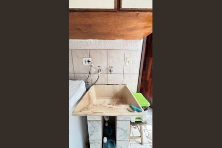 Casa à venda com 128m², 4 quartos e 4 vagas Casa à venda com 128m², 4 quartos e 4 vagasÁrea de Serviço