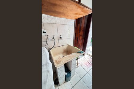 Casa à venda com 128m², 4 quartos e 4 vagas Casa à venda com 128m², 4 quartos e 4 vagasÁrea de Serviço