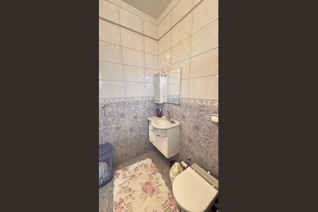 Casa à venda com 128m², 4 quartos e 4 vagas Casa à venda com 128m², 4 quartos e 4 vagasBanheiro da Suíte 1