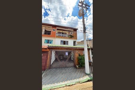 Casa à venda com 128m², 4 quartos e 4 vagas Casa à venda com 128m², 4 quartos e 4 vagasFachada/ Placa