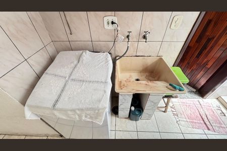 Casa à venda com 128m², 4 quartos e 4 vagas Casa à venda com 128m², 4 quartos e 4 vagasÁrea de Serviço