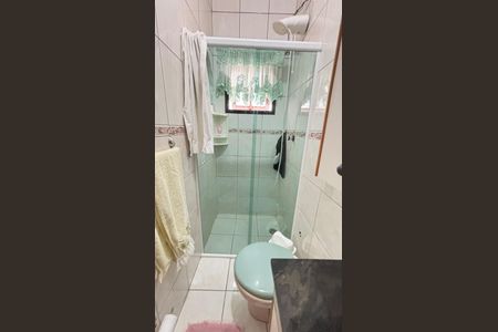 Casa à venda com 128m², 4 quartos e 4 vagas Casa à venda com 128m², 4 quartos e 4 vagasBanheiro da Suíte 2