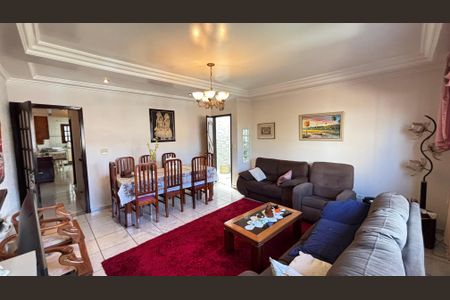 Casa à venda com 128m², 4 quartos e 4 vagas Casa à venda com 128m², 4 quartos e 4 vagasSala - Sala de Jantar