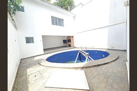 Casa à venda com 450m², 4 quartos e 5 vagasÁrea comum - Piscina