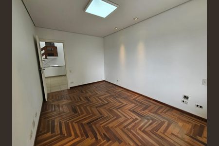 Casa à venda com 450m², 4 quartos e 5 vagasQuarto 2