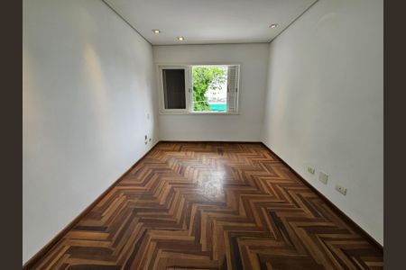 Casa à venda com 450m², 4 quartos e 5 vagasQuarto 2