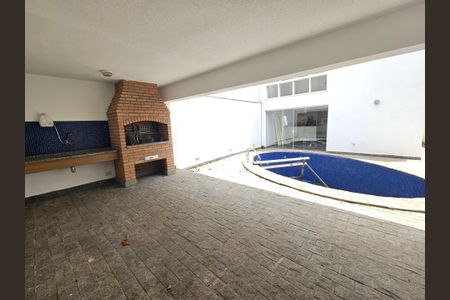 Casa à venda com 450m², 4 quartos e 5 vagasÁrea comum - Piscina