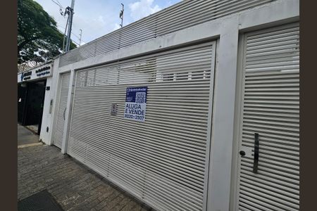 Casa à venda com 450m², 4 quartos e 5 vagasPlaca