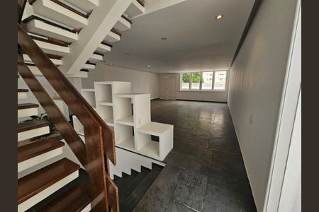 Casa à venda com 450m², 4 quartos e 5 vagasSala