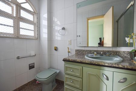 Apartamento à venda com 208m², 4 quartos e 1 vagaBanheiro da Suíte